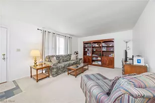 2357 Woodpark Rd, Akron, OH 44333 - Photo 11