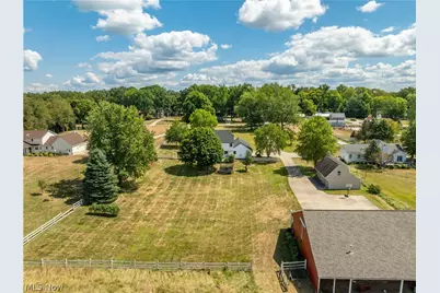 11121 Geib Avenue NE, Hartville, OH 44632 - Photo 37