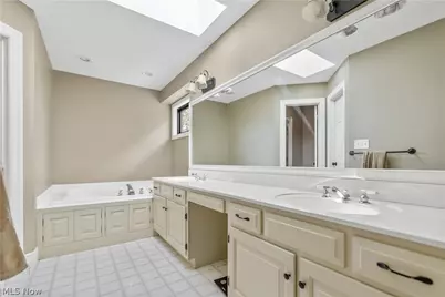 11121 Geib Avenue NE, Hartville, OH 44632 - Photo 19