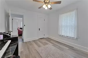 273 Maplewood Ave, Struthers, OH 44471 - Photo 17