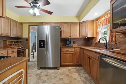 3211 Ridgewood Avenue, Ashtabula, OH 44004 - Photo 9