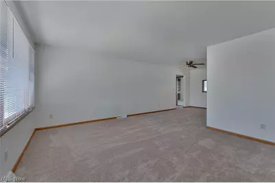 4576 Alderwood Drive, Canfield, OH 44406 - Photo 5