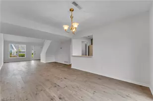 23219 Bennington Hamlet Cir, Euclid, OH 44123 - Photo 5