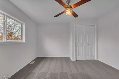 23219 Bennington Hamlet Circle, Euclid, OH 44123 - Photo 23