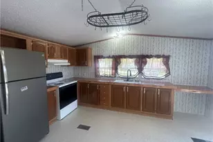 495 S Pleasant Grove Cir, Zanesville, OH 43701 - Photo 5