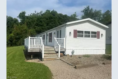 495 S. Pleasant Grove Circle, Zanesville, OH 43701 - Photo 1