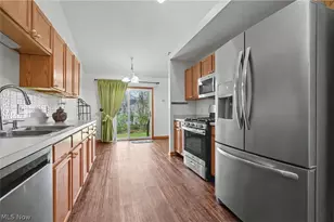 445 E Reserve Dr, Cuyahoga Falls, OH 44223 - Photo 15
