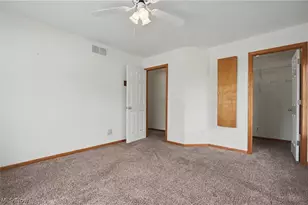 445 E Reserve Dr, Cuyahoga Falls, OH 44223 - Photo 27