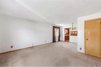 8230 Reed Avenue, Garfield Heights, OH 44125 - Photo 33