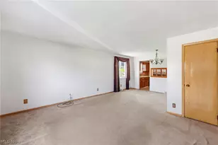 8230 Reed Ave, Garfield Heights, OH 44125 - Photo 33