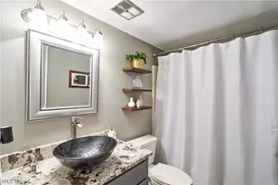 874 Hampton Ridge Dr, Akron, OH 44313 - Photo 15