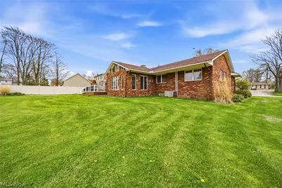 1584 Hemlock Drive, Ashtabula, OH 44004 - Photo 11