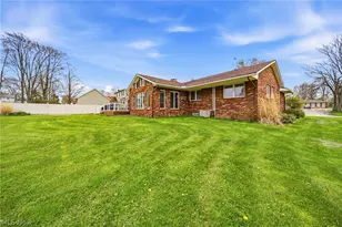 1584 Hemlock Dr, Ashtabula, OH 44004 - Photo 11