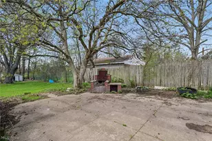 600 Grace Ave, Akron, OH 44320 - Photo 31
