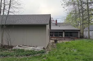 23340 Williams Ave, Euclid, OH 44123 - Photo 5