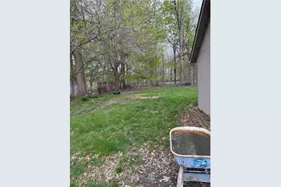 23340 Williams Avenue, Euclid, OH 44123 - Photo 7