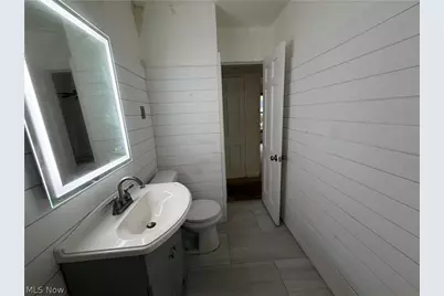 23340 Williams Avenue, Euclid, OH 44123 - Photo 17