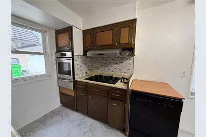 23340 Williams Avenue, Euclid, OH 44123 - Photo 31