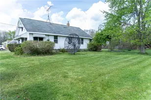 557 Sunshine Ave, Youngstown, OH 44505 - Photo 13