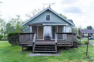 557 Sunshine Ave, Youngstown, OH 44505 - Photo 9