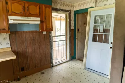 557 Sunshine Avenue, Youngstown, OH 44505 - Photo 19