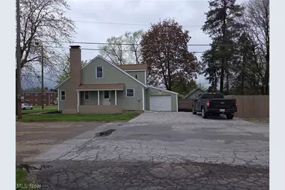 700 Whipple Avenue NW, Canton, OH 44708 - Photo 1