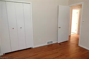 1661 Chelmsford Rd, Mayfield Heights, OH 44124 - Photo 21