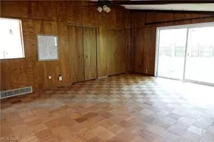 1661 Chelmsford Rd, Mayfield Heights, OH 44124 - Photo 13