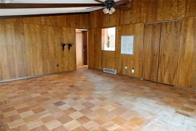 1661 Chelmsford Road, Mayfield Heights, OH 44124 - Photo 15