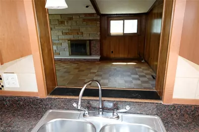1661 Chelmsford Road, Mayfield Heights, OH 44124 - Photo 11