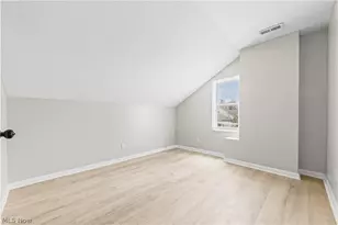 27182 Oriole Ave, Euclid, OH 44132 - Photo 19