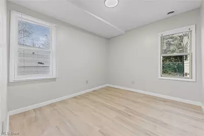27182 Oriole Avenue, Euclid, OH 44132 - Photo 7