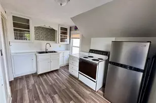423 7th St, Fairport Harbor, OH 44077 - Photo 15