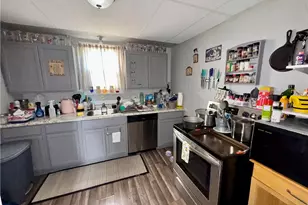423 7th St, Fairport Harbor, OH 44077 - Photo 5