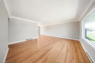 9635 Boundary Ln, Parma Heights, OH 44130 - Photo 3