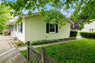 7386 Lake Rd, Madison, OH 44057 - Photo 9