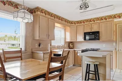 6972 Ronjoy Place, Youngstown, OH 44512 - Photo 5