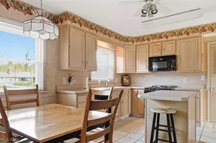 6972 Ronjoy Pl, Youngstown, OH 44512 - Photo 5