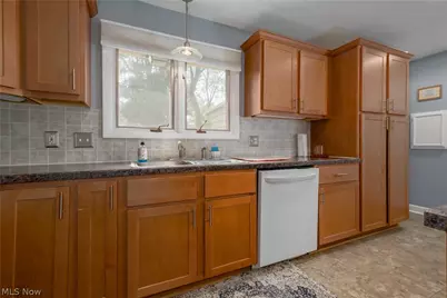 2912 Prange Drive, Cuyahoga Falls, OH 44223 - Photo 9