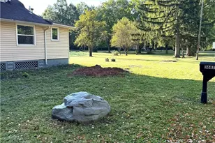 3687 Franklin Ave, Hubbard, OH 44425 - Photo 23