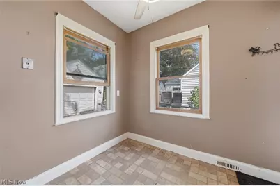 1712 Girard Street, Akron, OH 44301 - Photo 7