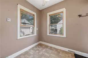 1712 Girard St, Akron, OH 44301 - Photo 7