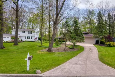 17571 Merry Oaks Trail, Chagrin Falls, OH 44023 - Photo 37