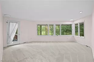 17571 Merry Oaks Trail, Chagrin Falls, OH 44023 - Photo 23