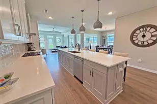 3388 Willow Ln, Akron, OH 44333 - Photo 9