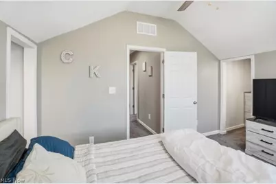 4044 W 223rd Street, Fairview Park, OH 44126 - Photo 17