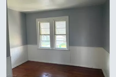 10305 S Highland Avenue, Garfield Heights, OH 44125 - Photo 11