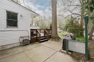 5268 Edenhurst Rd, Lyndhurst, OH 44124 - Photo 33