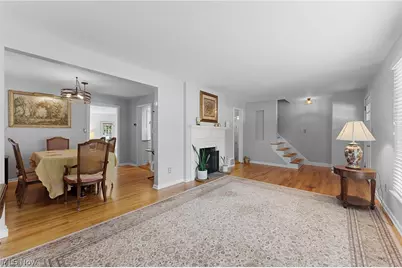 5268 Edenhurst Road, Lyndhurst, OH 44124 - Photo 5