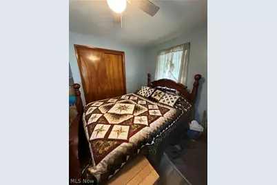 525 W Omar Street, Struthers, OH 44471 - Photo 15
